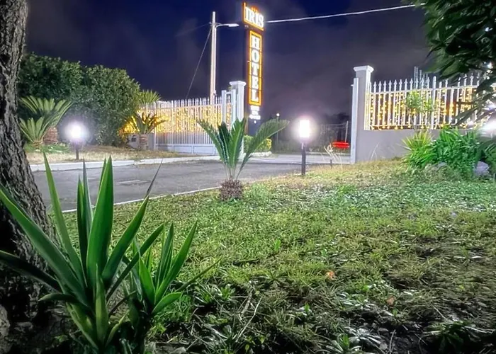 Hotel Iris Varcaturo