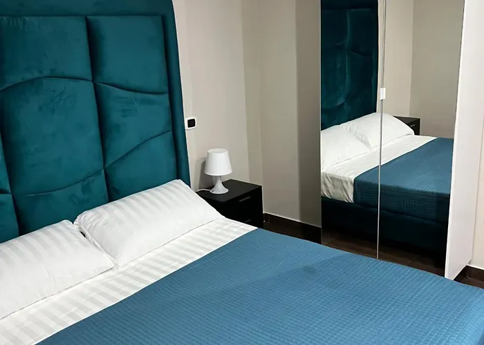 Iris Hotel Varcaturo